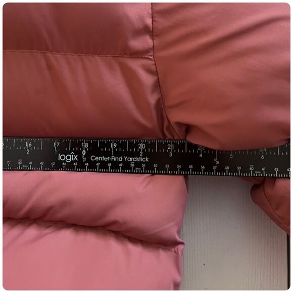 Fabletics Wander Pocket Stand Up Collar Cropped Puffer Jacket Cherry Mocha XS - Picture 6 of 12